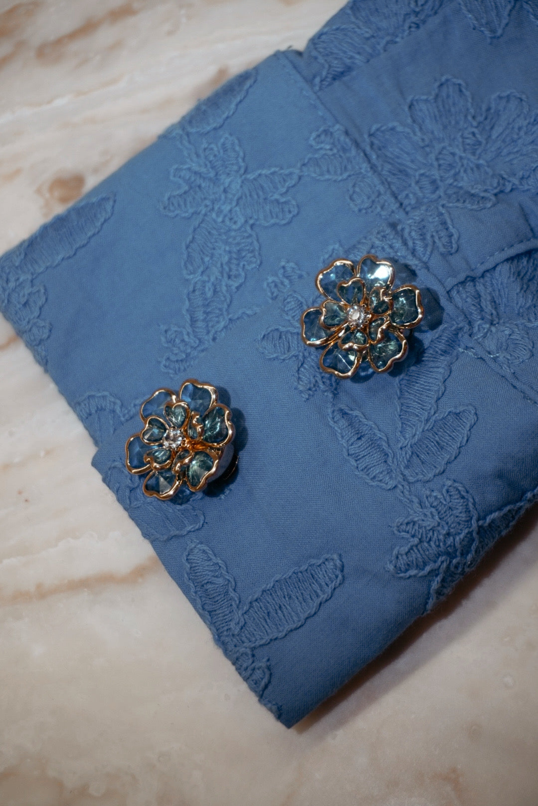 Blue Flower Buttons 2pcs