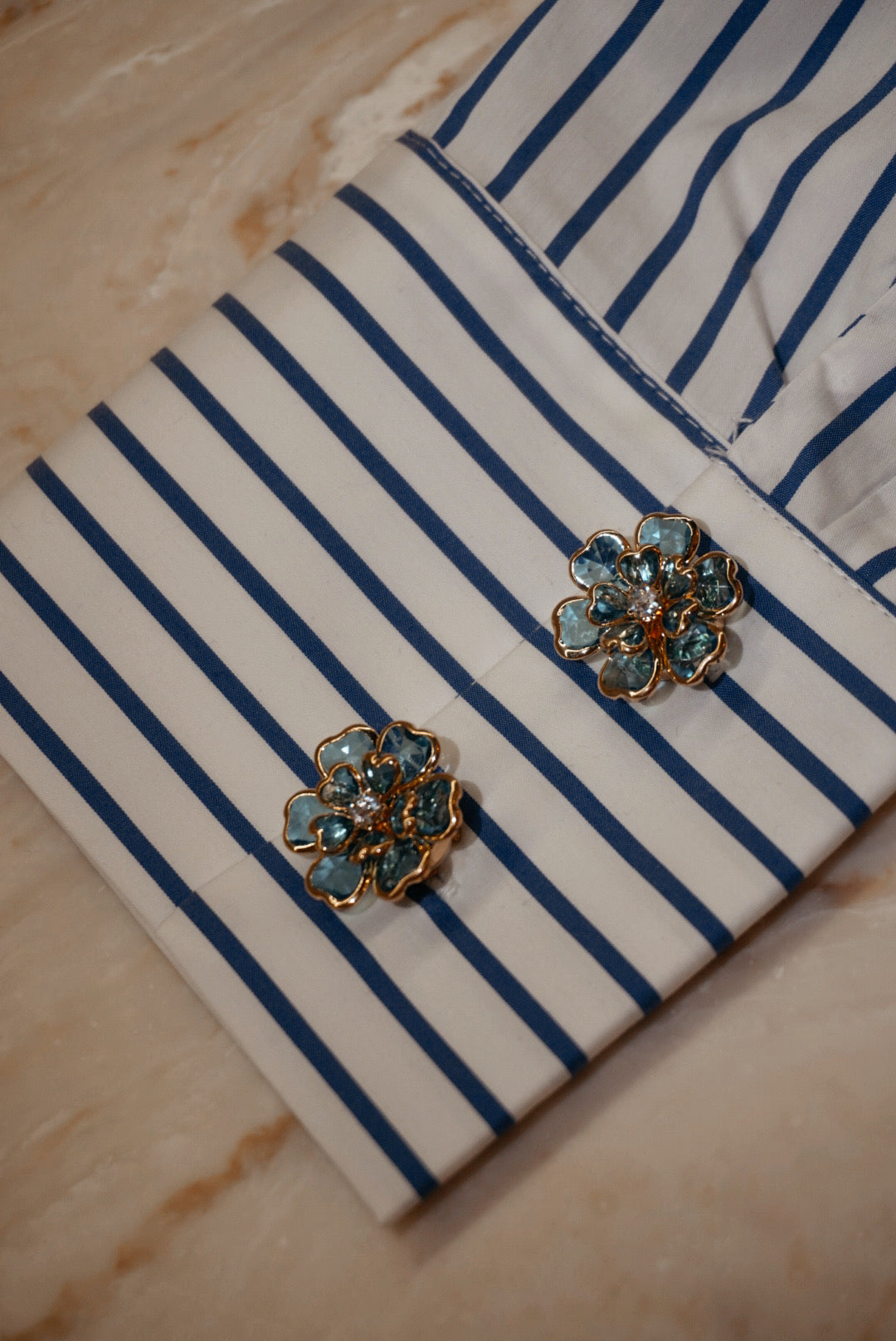 Blue Flower Buttons 2pcs